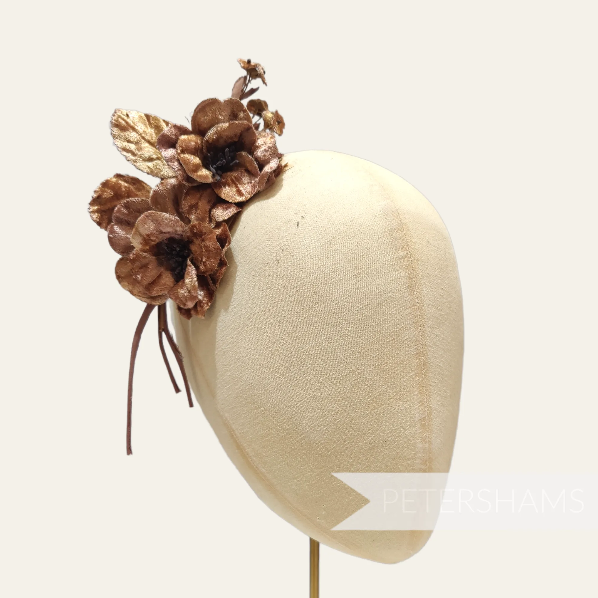 'Annabella' Velvet Flower Mount with Forget-Me-Nots