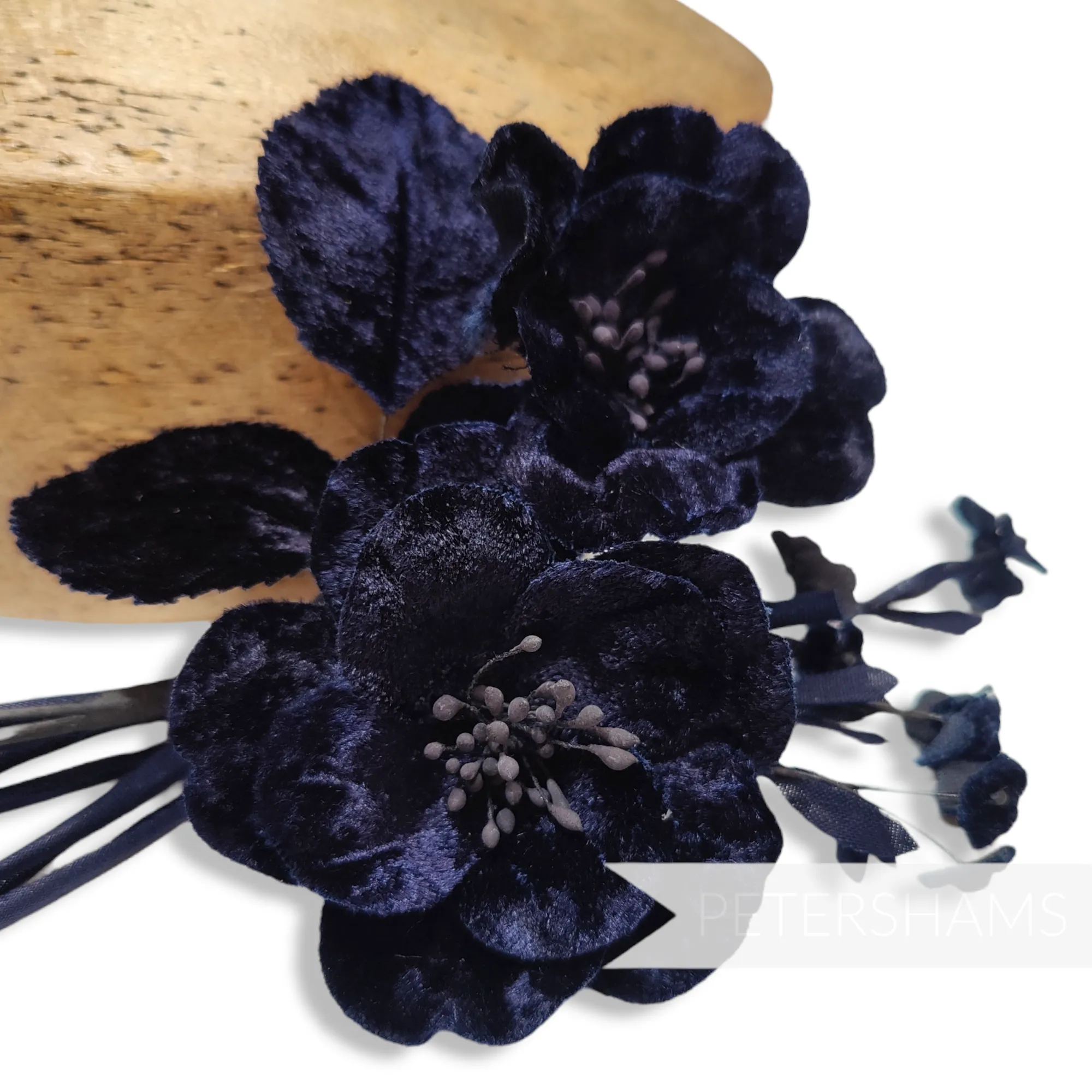 'Annabella' Velvet Flower Mount with Forget-Me-Nots