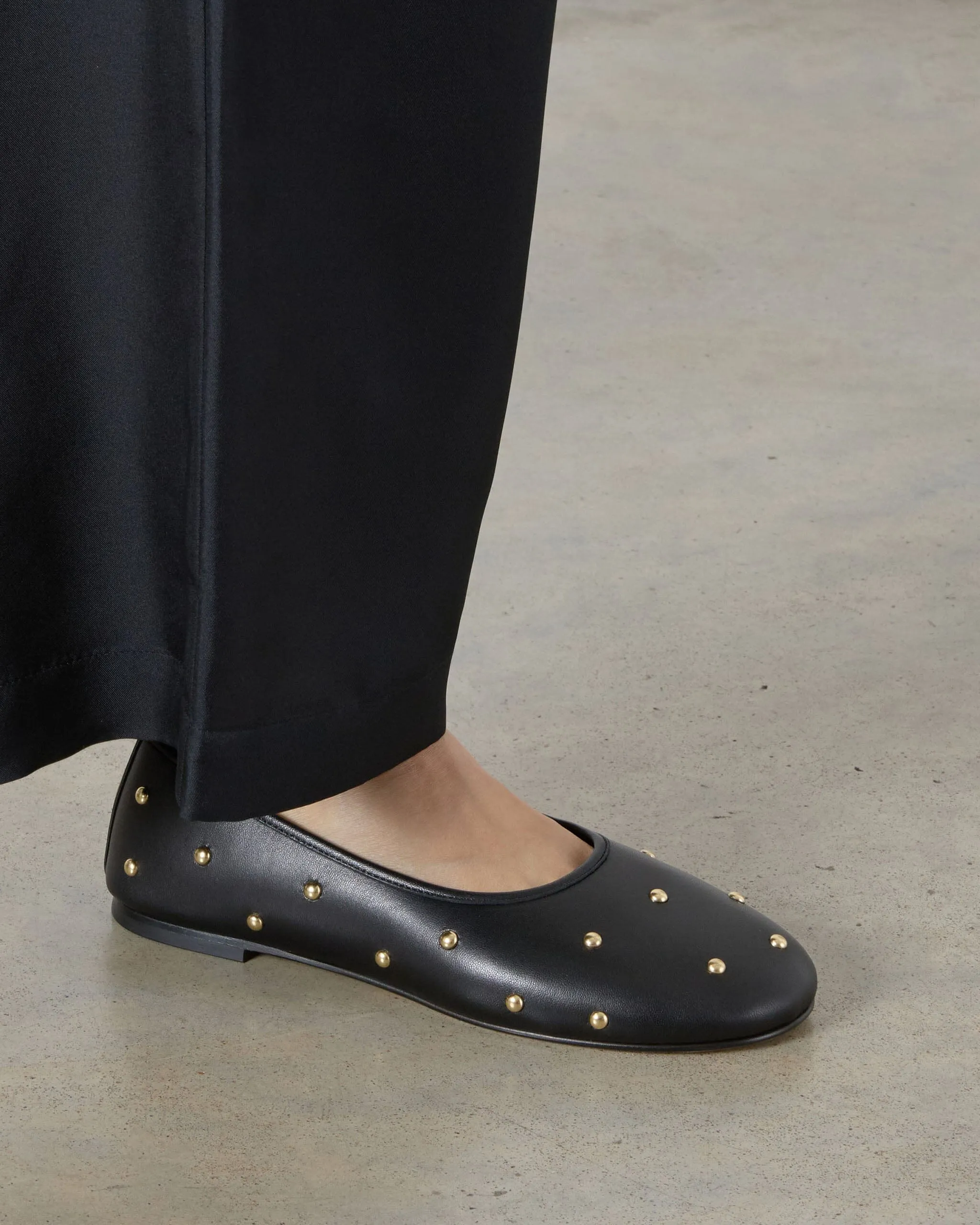 Balla Studs, Black Leather