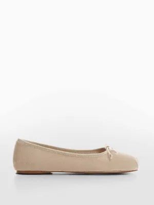 Ballerina shoes with velvet bow