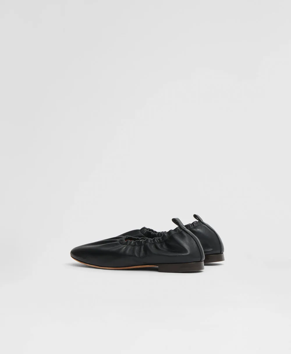 Ruched Ballerina - Black