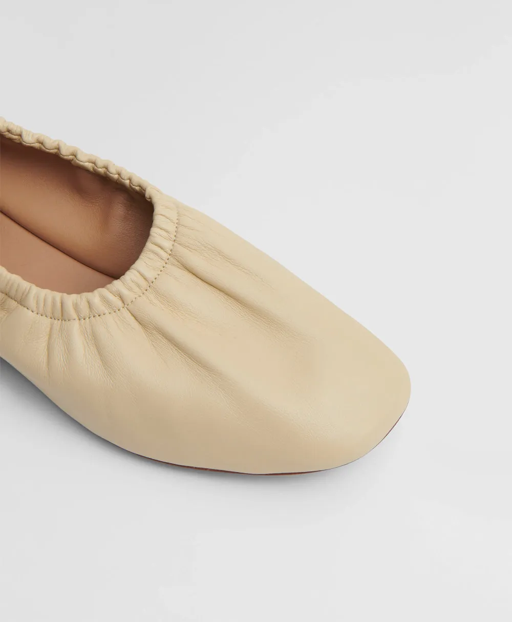 Ruched Ballerina - Dune
