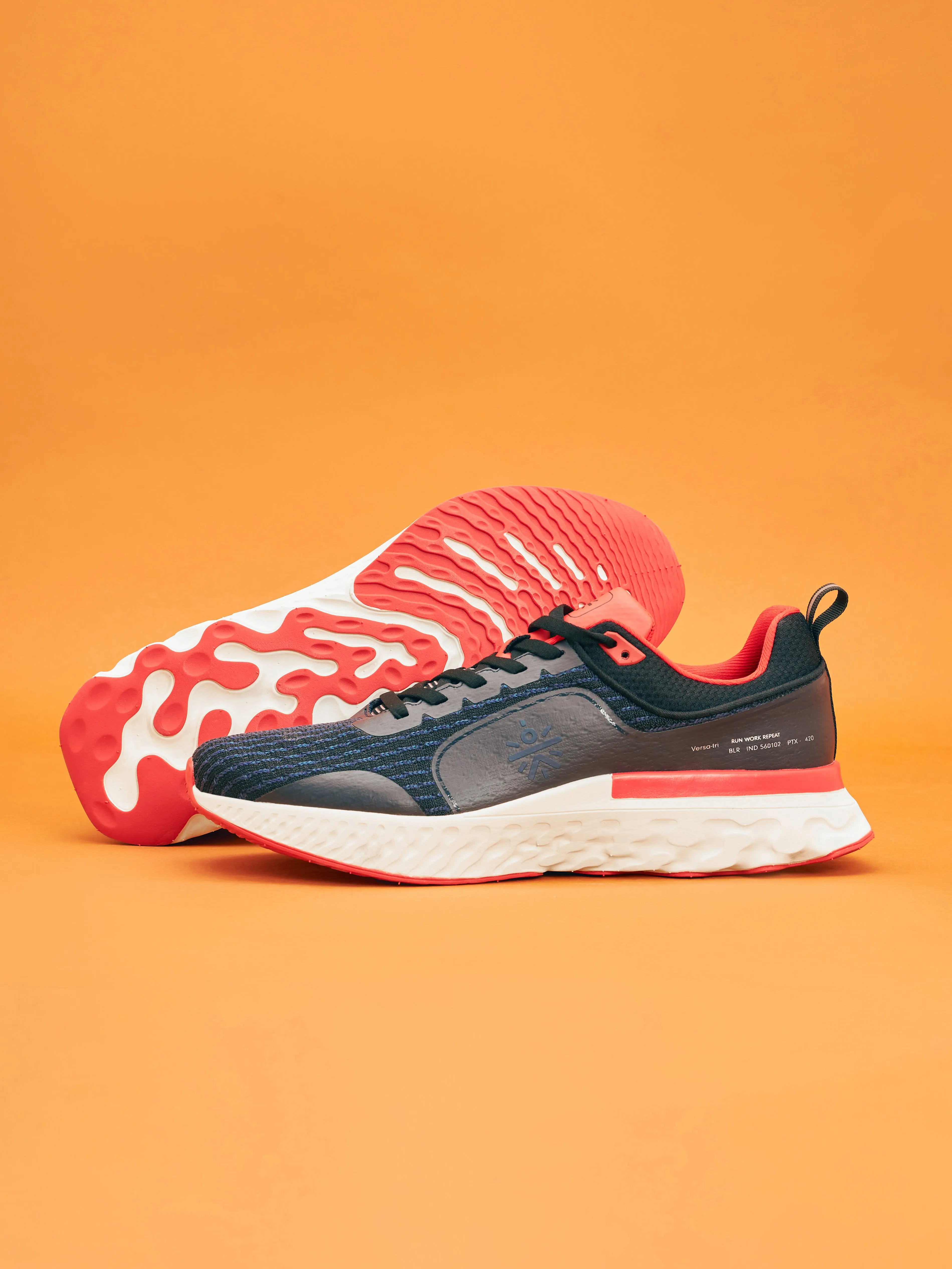 Versa Maze Men Running Shoes - Charcoal/Red